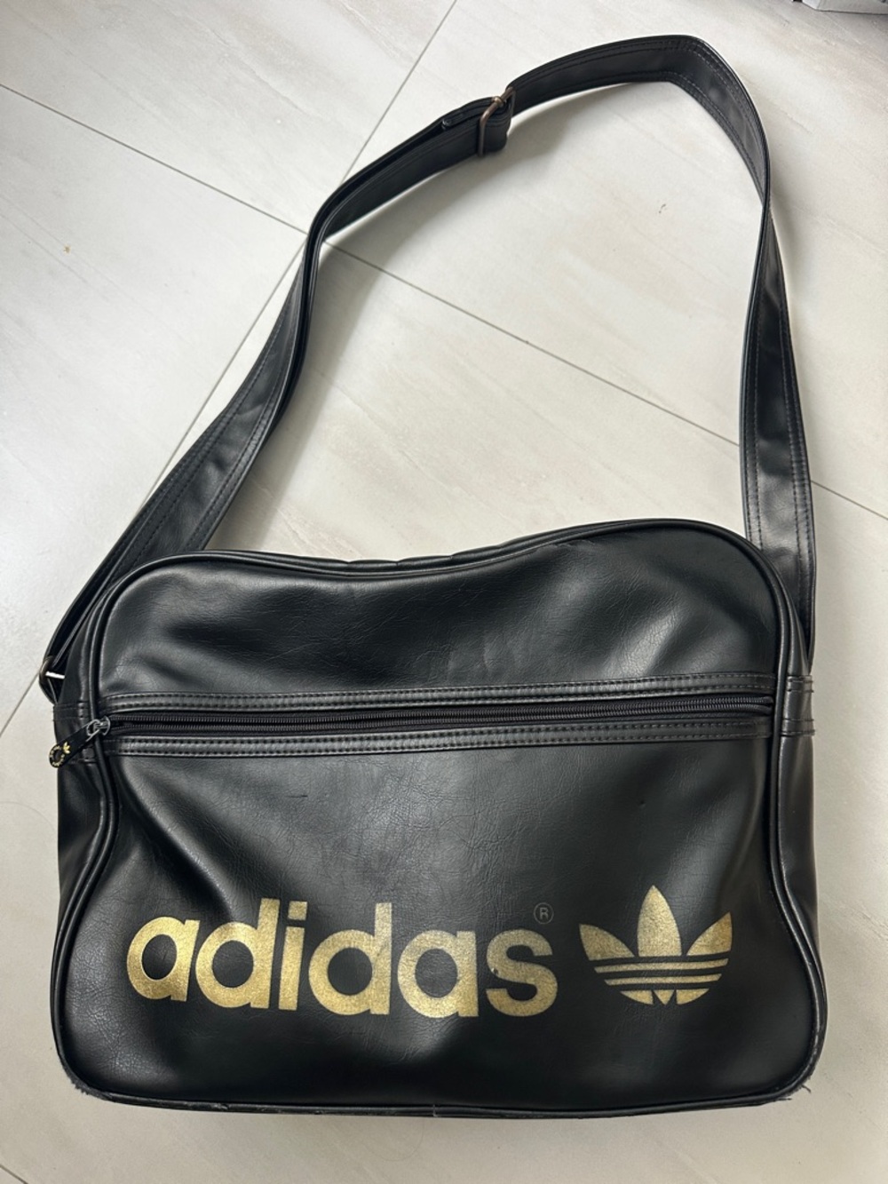 RARE Adidas AIRLINER Shoulder Bag Black W/ Gold Trefoil Logo Retro Vintage